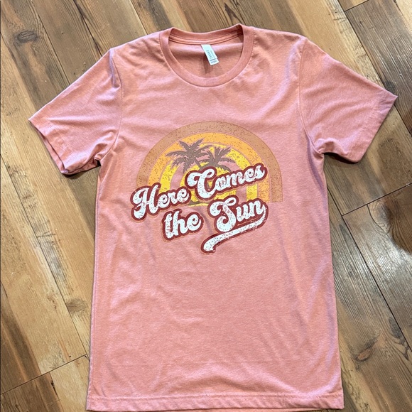 Bella Canvas Tops - Retro T-Shirt